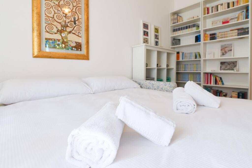 Primopiano - Rinuccini Apartamento Milão Exterior foto