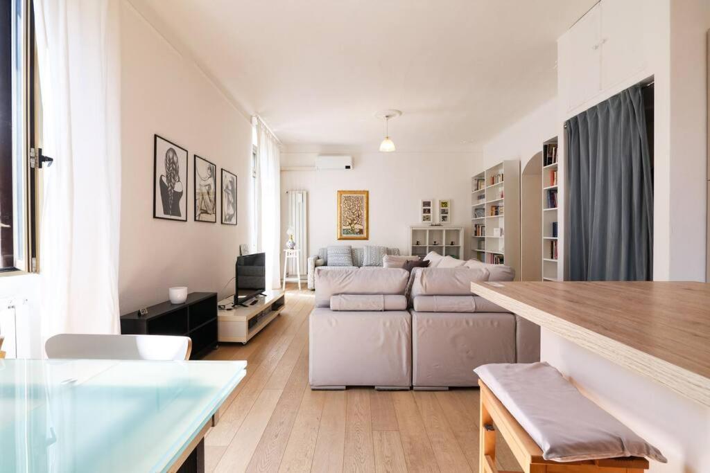 Primopiano - Rinuccini Apartamento Milão Exterior foto
